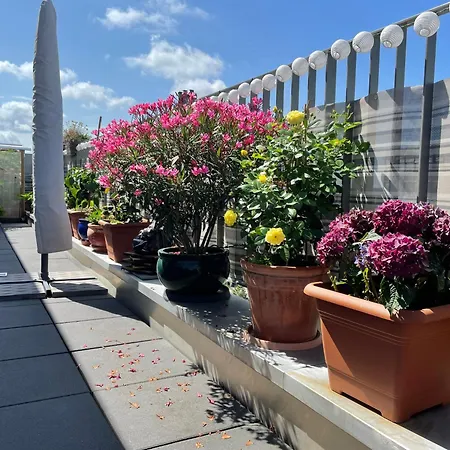 Homestay Mit Eigenem Badezimmer - 1 Bahn-station Zur Messe Und Hbf