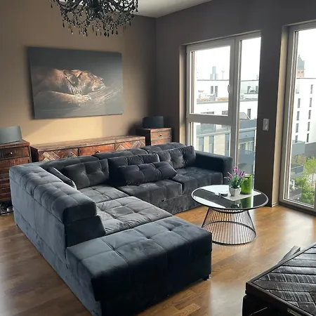 Mit Eigenem Badezimmer - 1 Bahn-station Zur Messe Und Hbf Accommodatie bij particulieren Frankfurt am Main