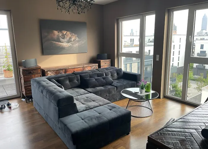 Mit Eigenem Badezimmer - 1 Bahn-station Zur Messe Und Hbf Homestay szállás Frankfurt am Main