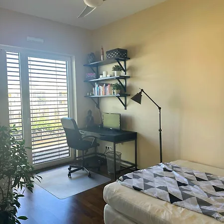 Mit Eigenem Badezimmer - 1 Bahn-station Zur Messe Und Hbf Frankfurt am Main